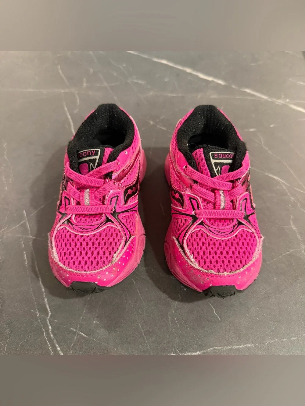 Saucony Sneakers (Baby)